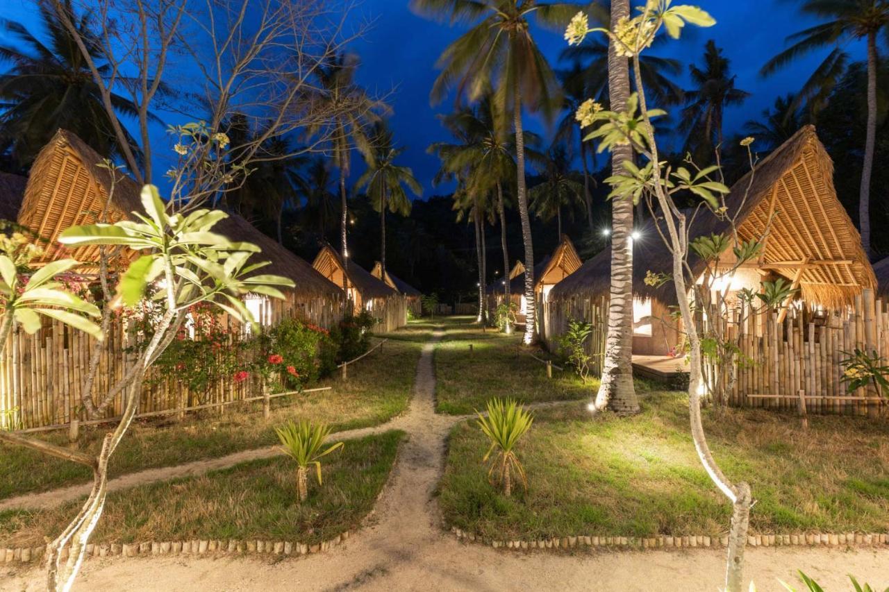 Amahelia Luxury Resort & Restaurant - Gili Asahan Zewnętrze zdjęcie