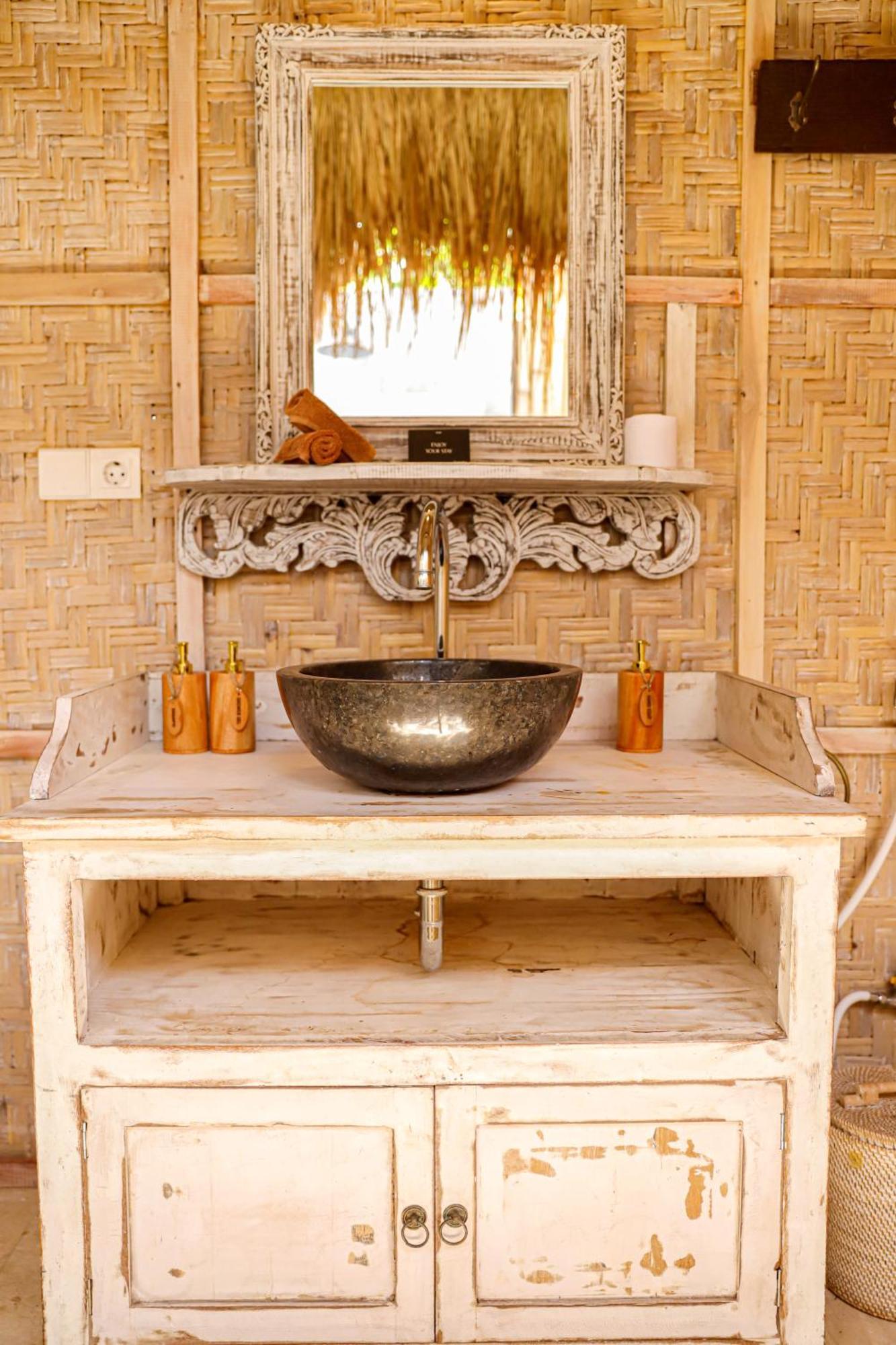 Amahelia Luxury Resort & Restaurant - Gili Asahan Zewnętrze zdjęcie